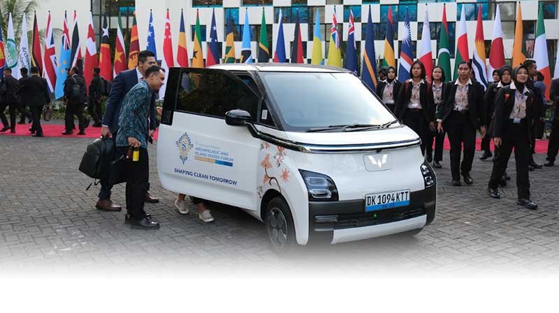 Wuling Air EV Sebagai Official Car Partner KTT AIS Forum 2023