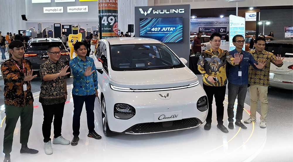 Wuling Perkenalkan Cloud EV di IIMS Surabaya 2024